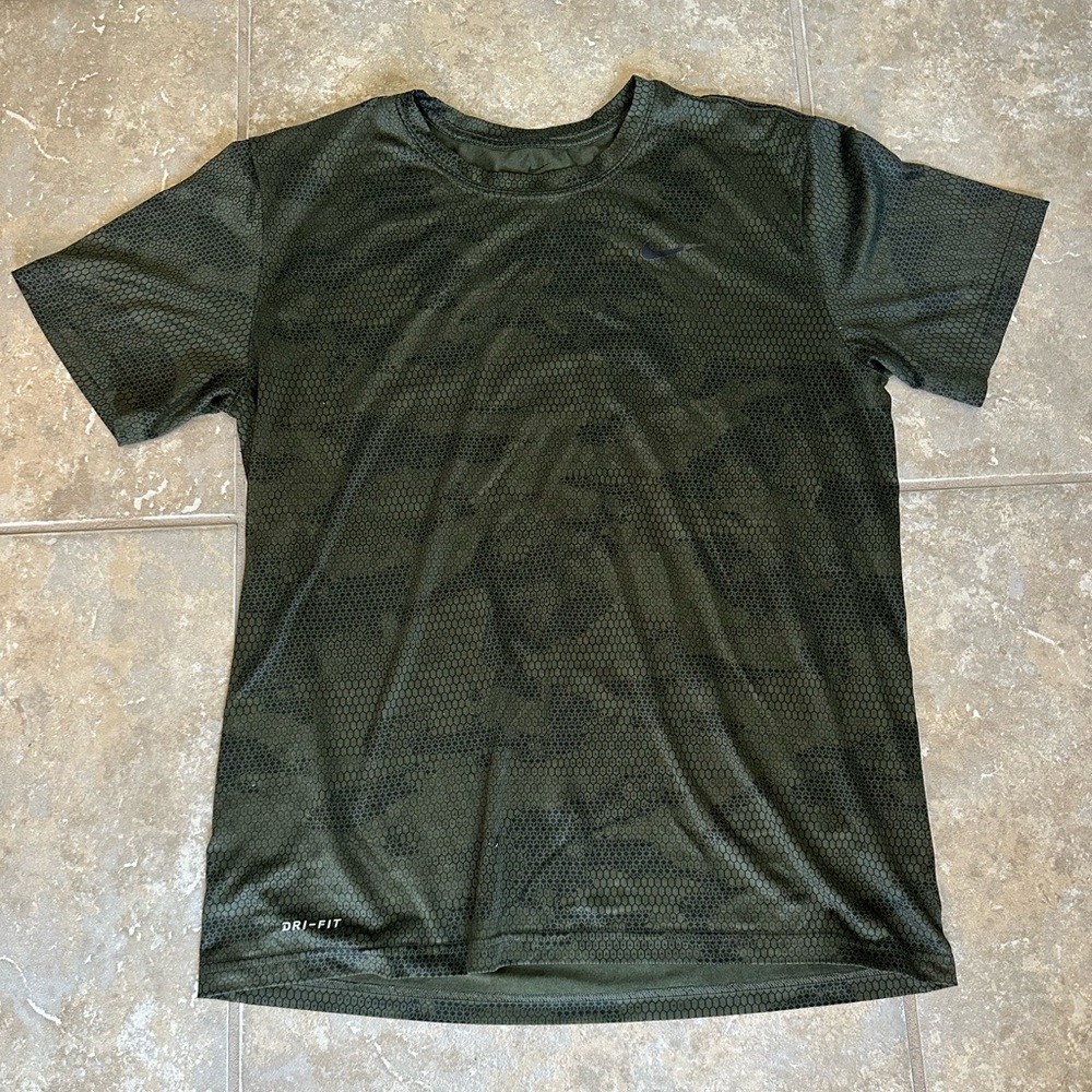 Nike Men's Green Pattern Dri-FIT Shirt